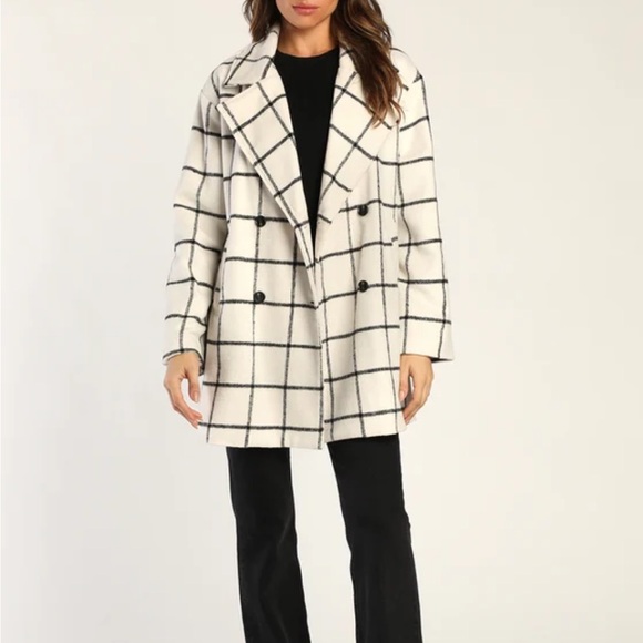 Lulu’s Snowy Streets Coat - Picture 6 of 6